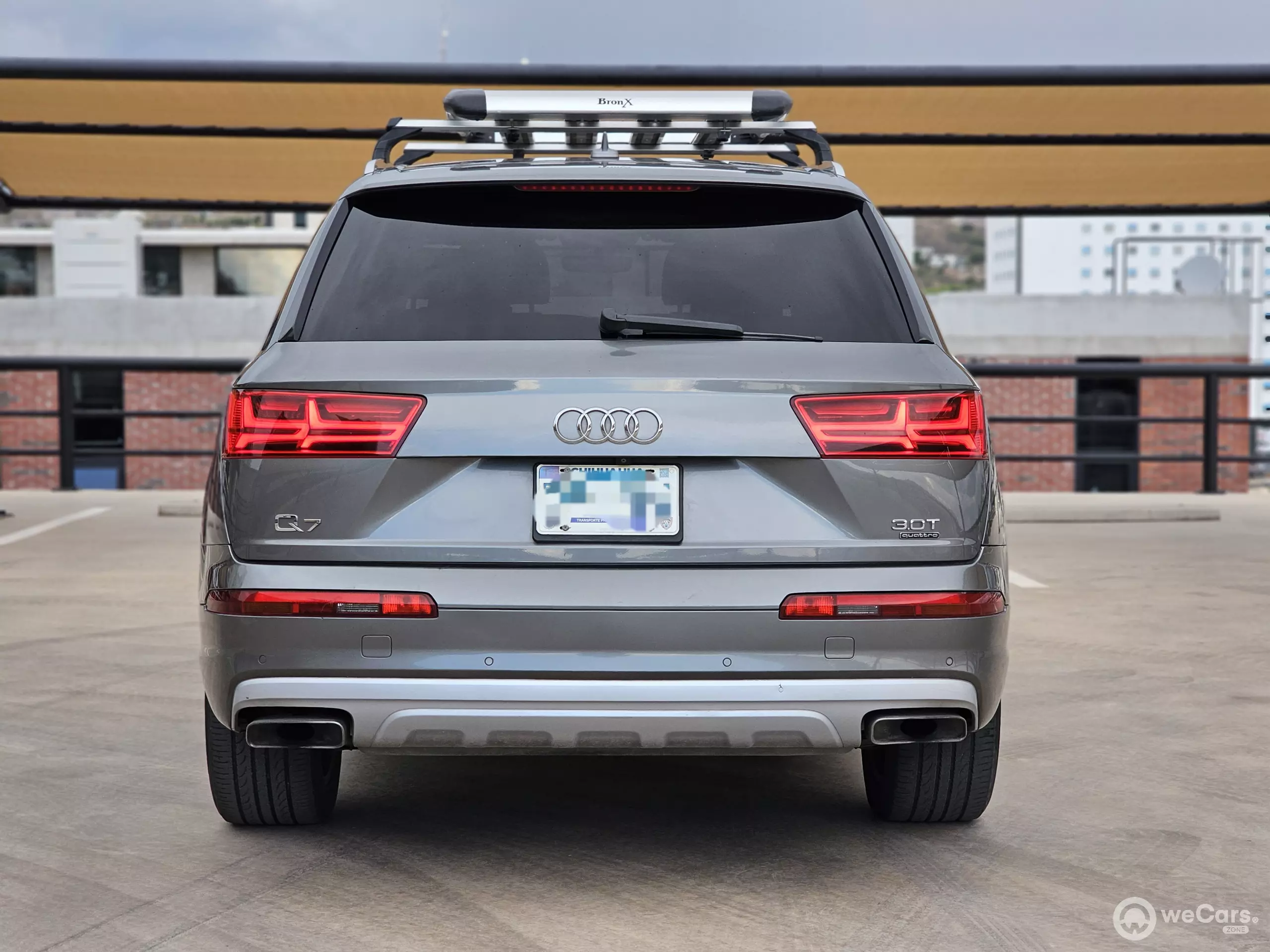 Audi Q7 VUD