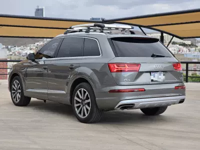 Audi Q7 VUD 2016