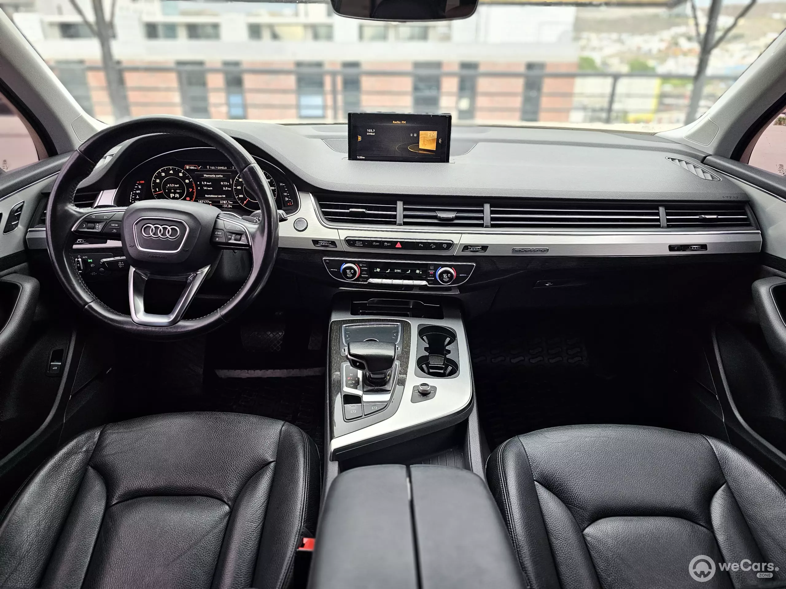 Audi Q7 VUD