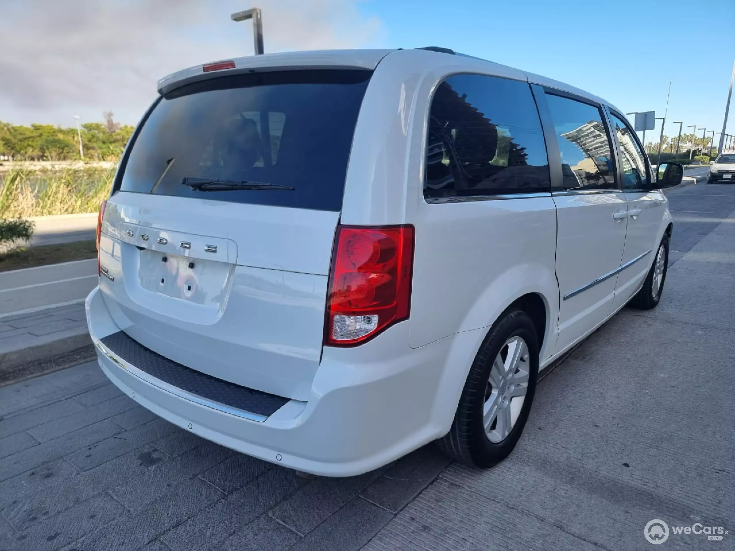 Dodge Grand Caravan Minivan