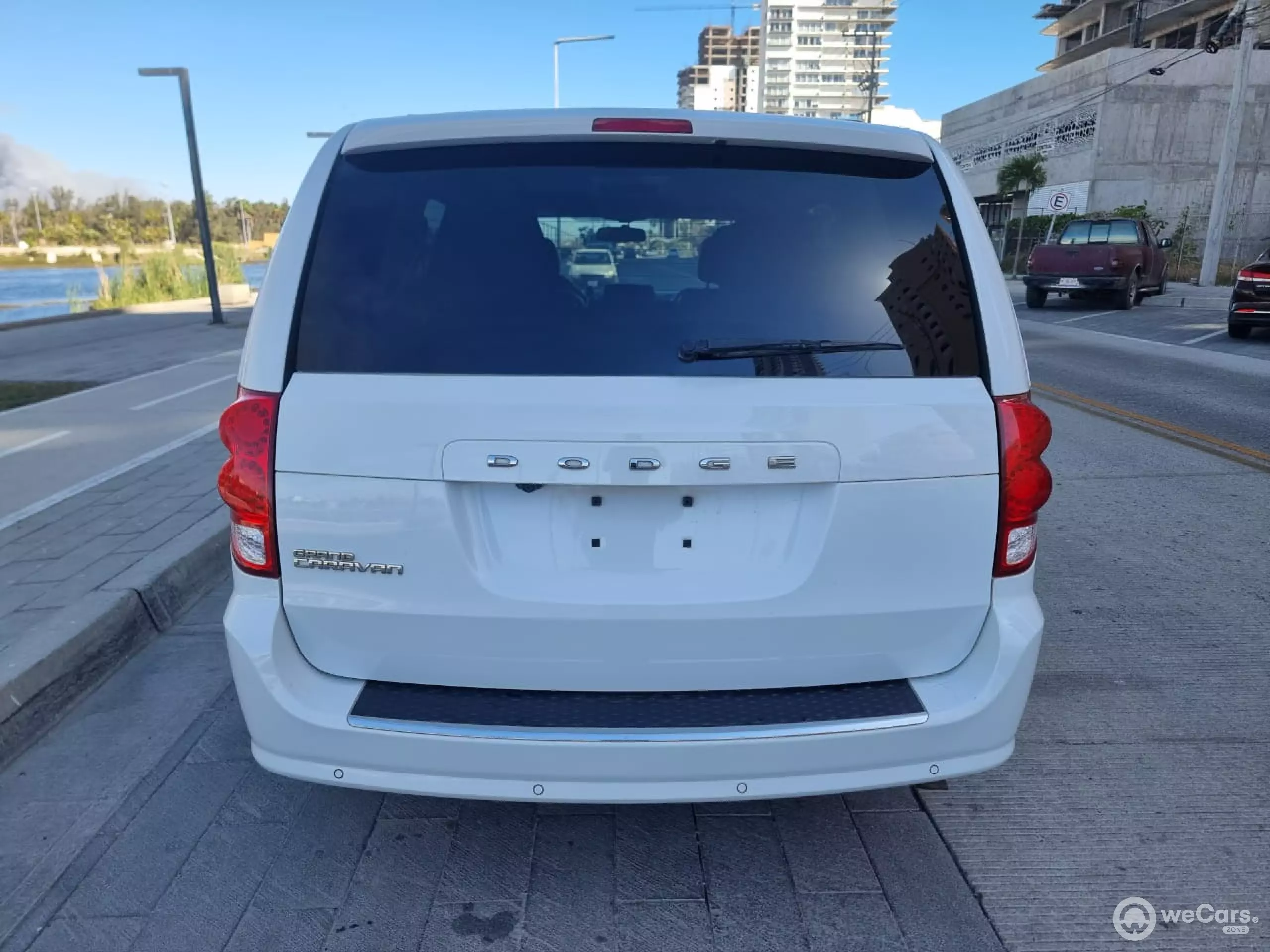 Dodge Grand Caravan Minivan