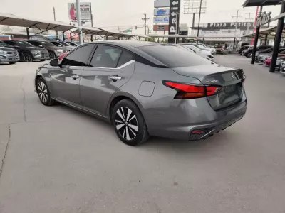 Nissan Altima 2022