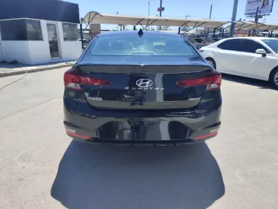 Hyundai Elantra 2020