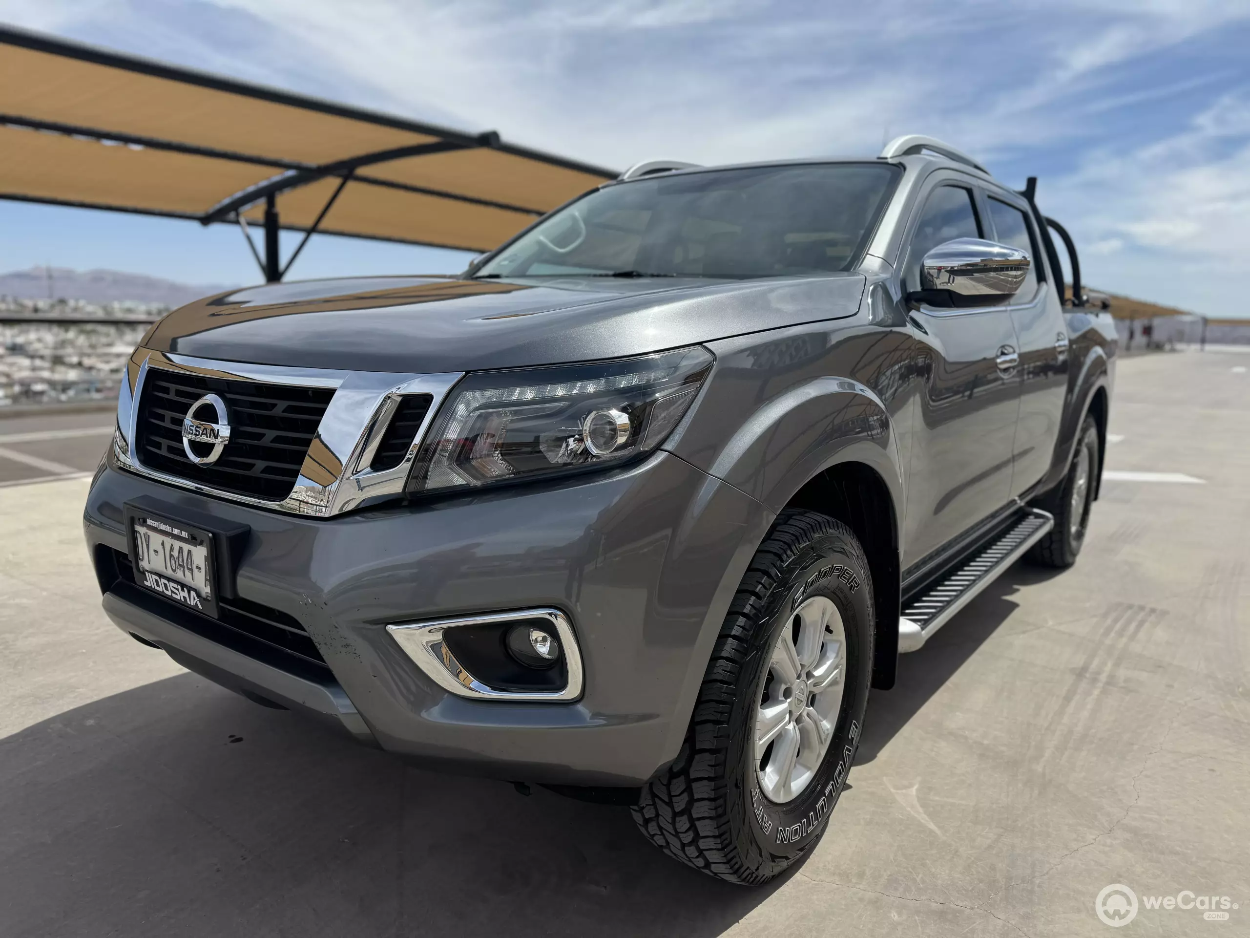 Nissan NP300 Frontier Pick-Up