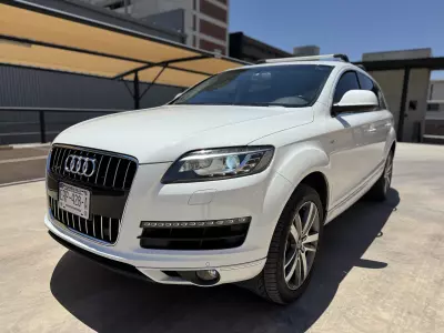 Audi Q7 VUD 2013