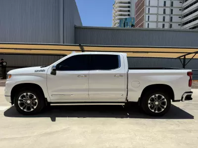 Chevrolet Cheyenne Pick-Up 2023