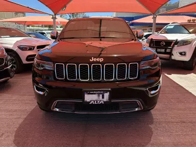 Jeep Grand Cherokee VUD 2022