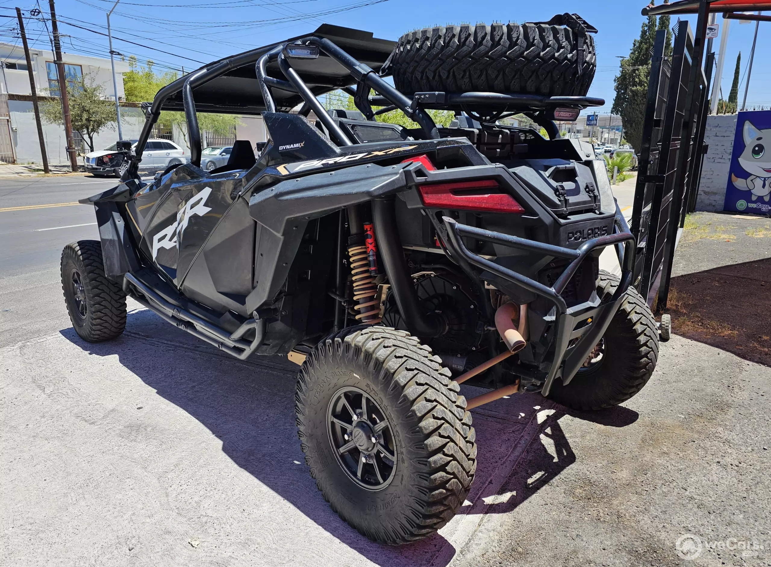 POLARIS RZR XP PRO 4