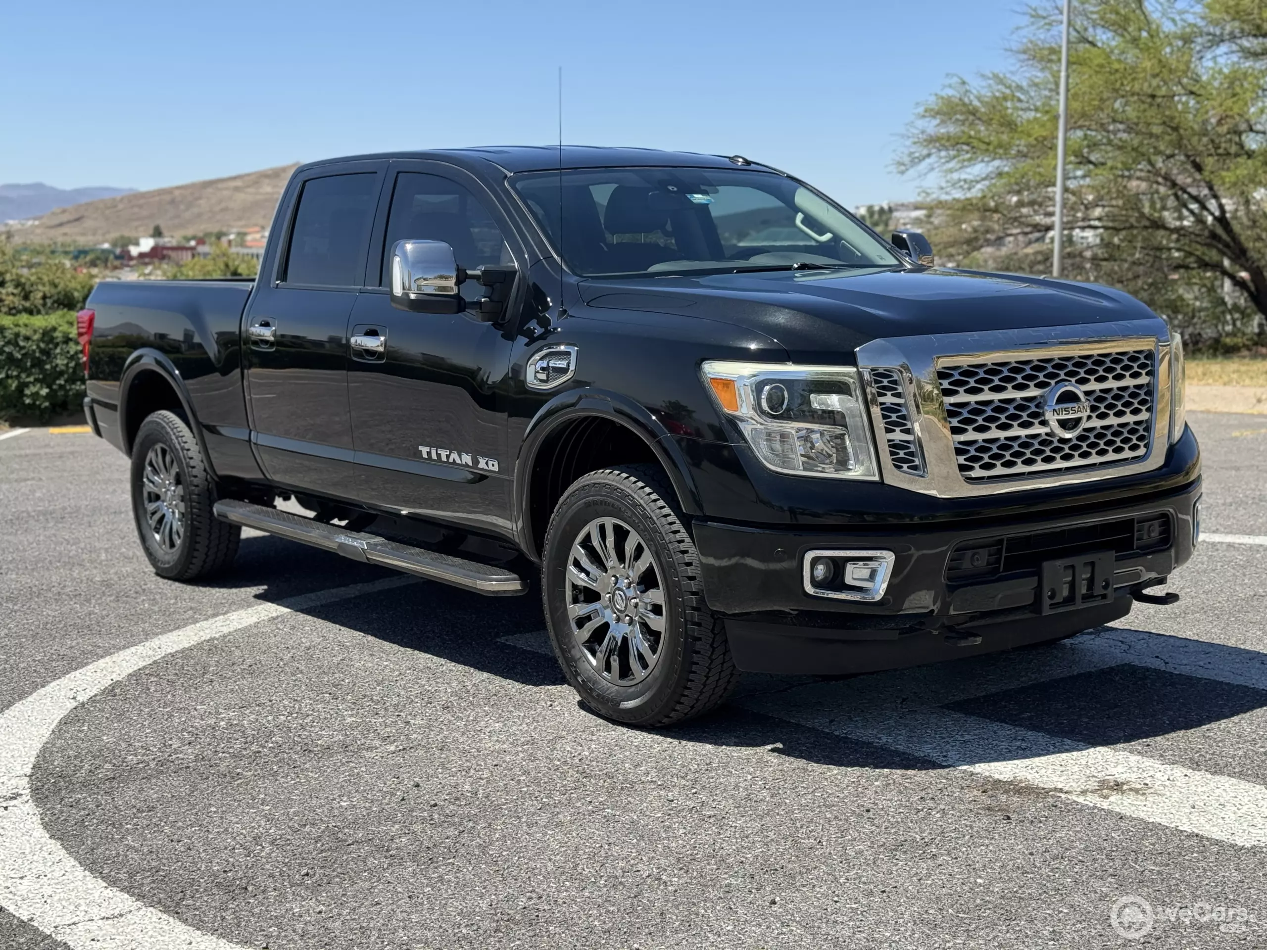 Nissan TITAN 2016