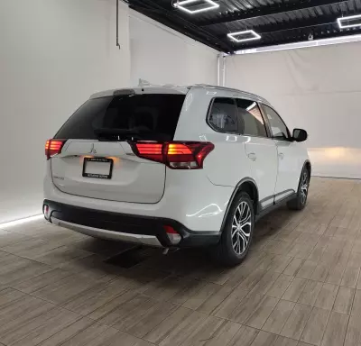 Mitsubishi Outlander VUD 2018