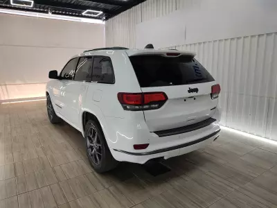 Jeep Grand Cherokee VUD 2020