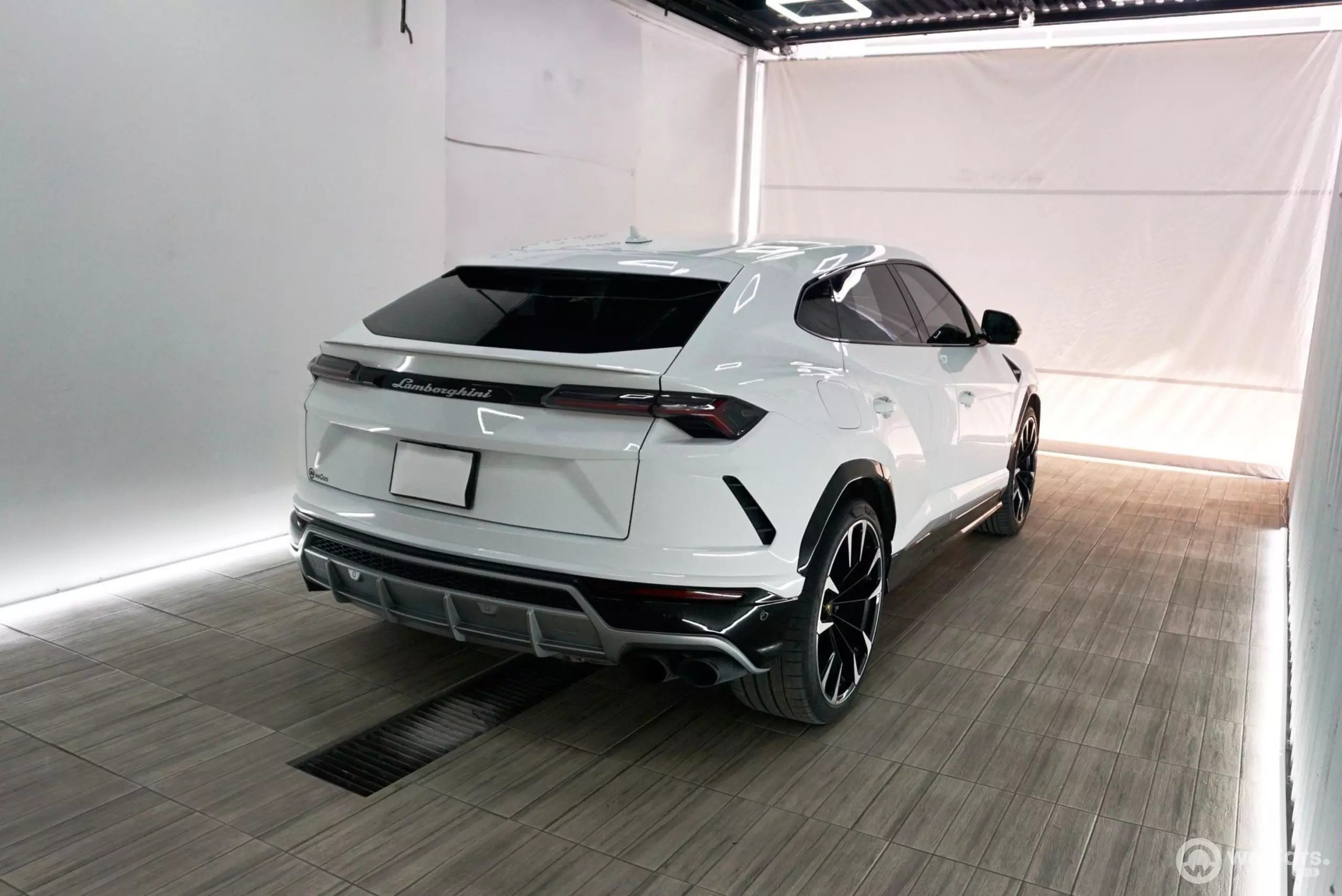 Lamborghini URUS