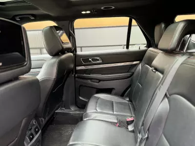 Ford Explorer VUD 2019