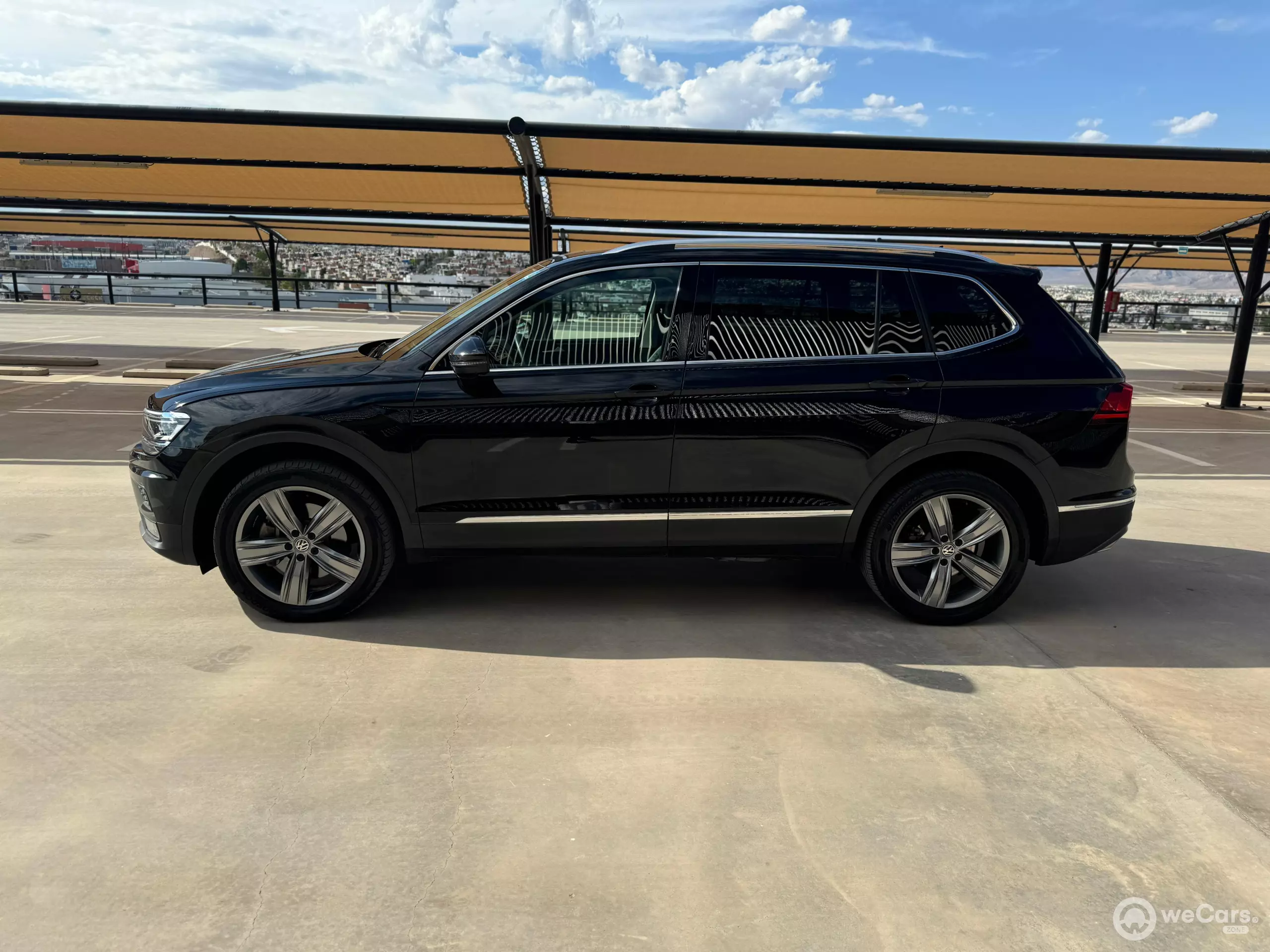 Volkswagen Tiguan VUD