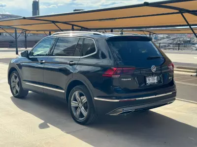 Volkswagen Tiguan VUD 2021