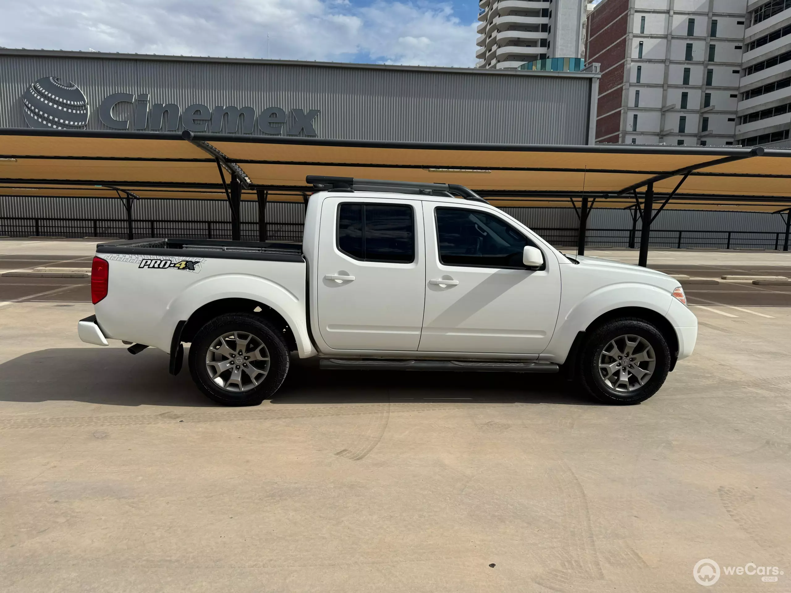 Nissan Frontier y NP 300 Frontier Pick-Up