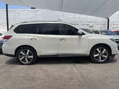 Nissan Pathfinder VUD 2014