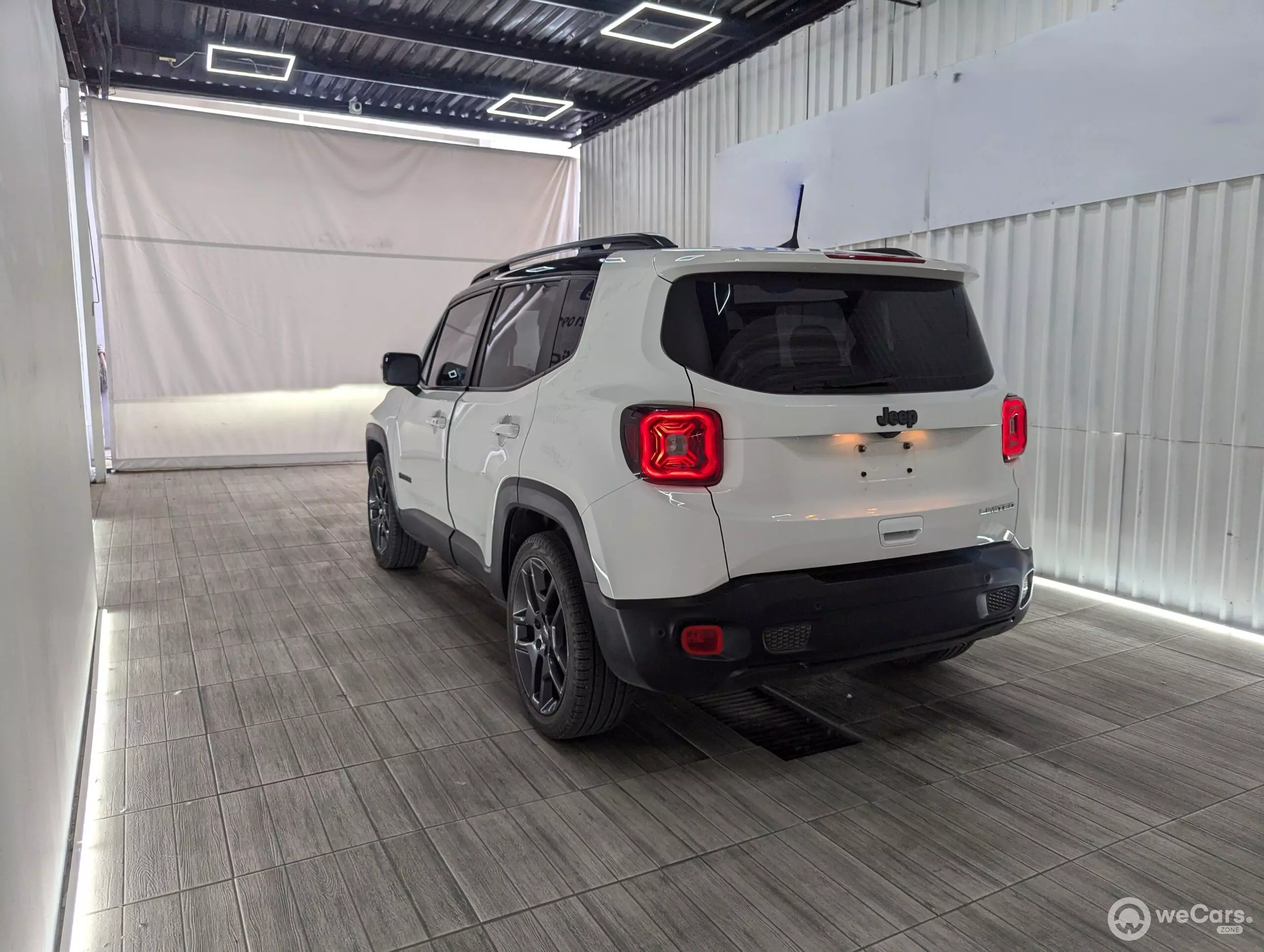 Jeep Renegade VUD