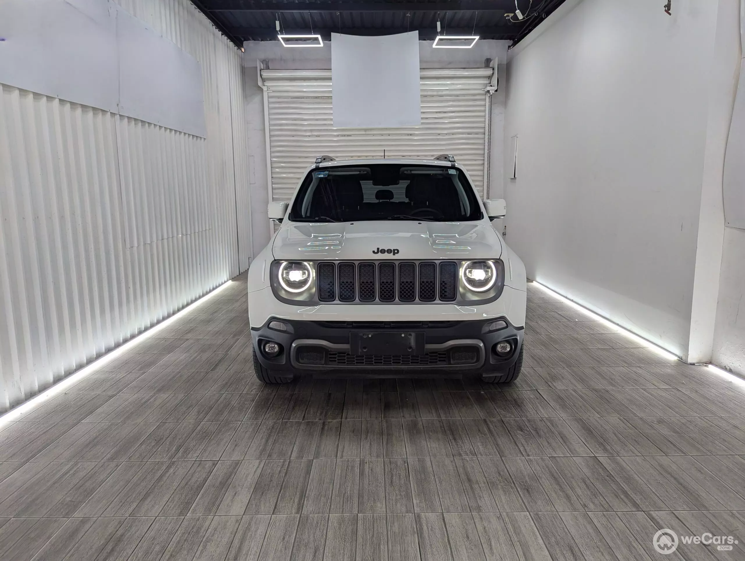 Jeep Renegade VUD