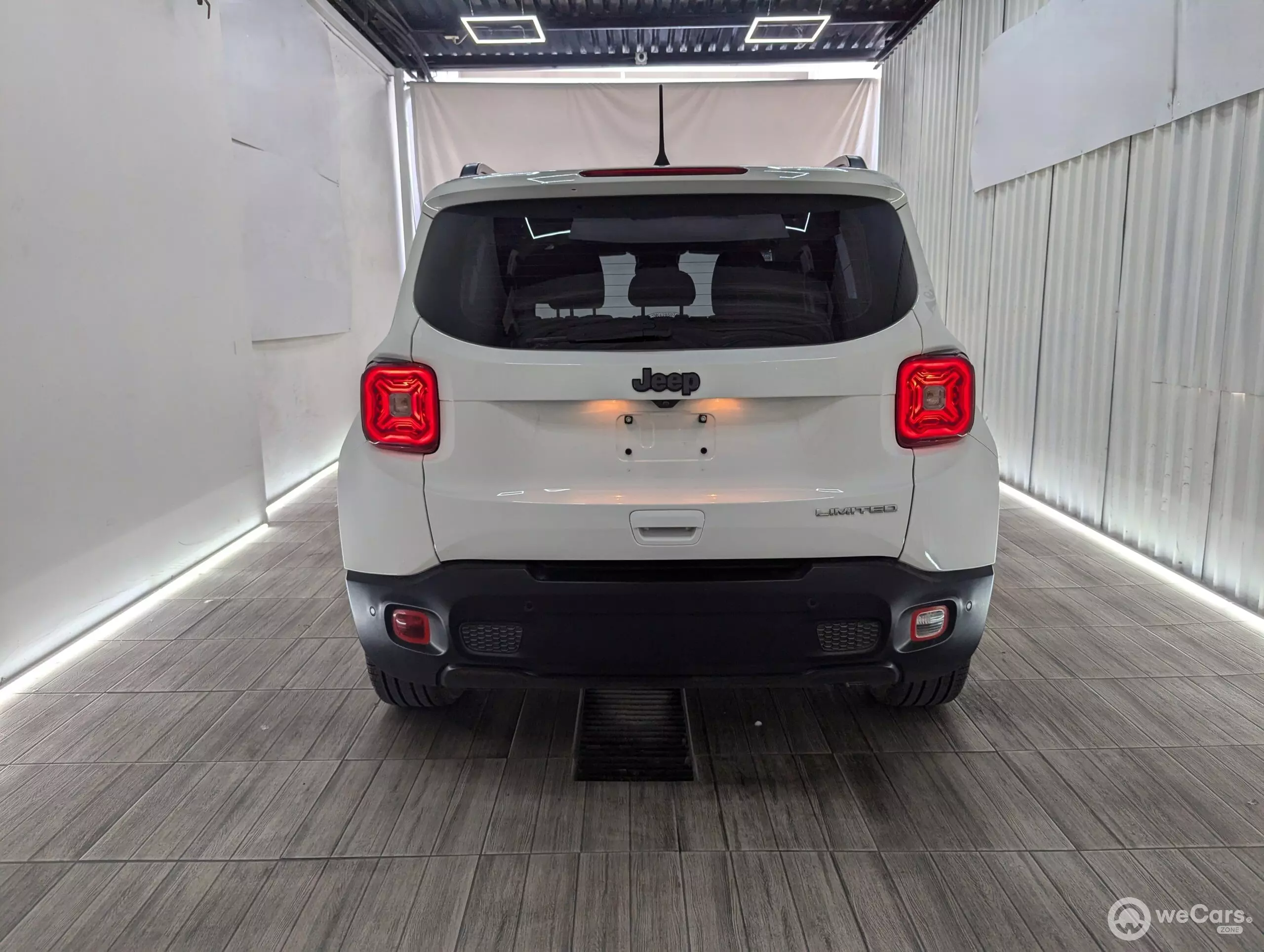 Jeep Renegade VUD