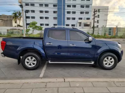 Nissan NP 300 Frontier Pick-Up 2018