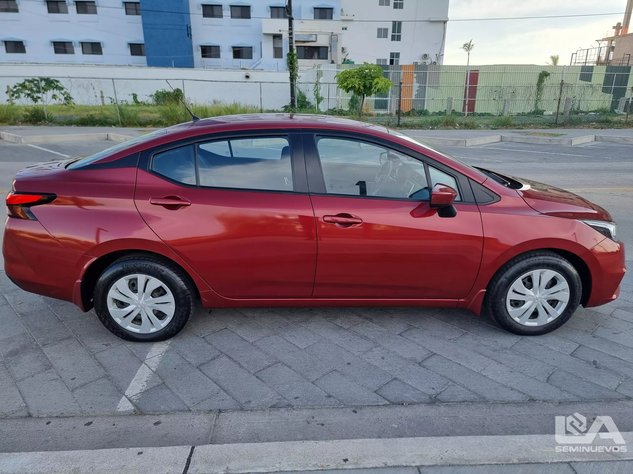 Nissan Versa