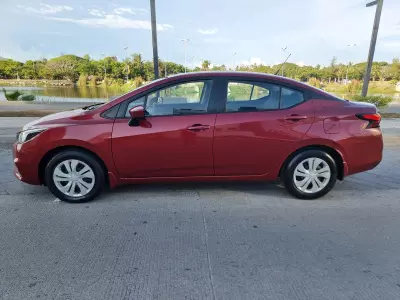 Nissan Versa 2020