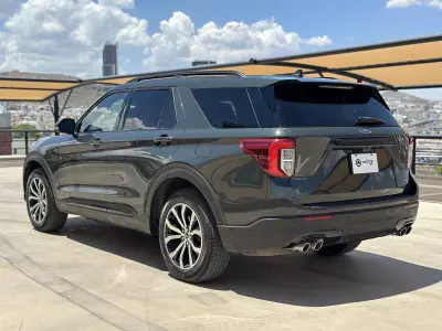 Ford Explorer VUD 2022