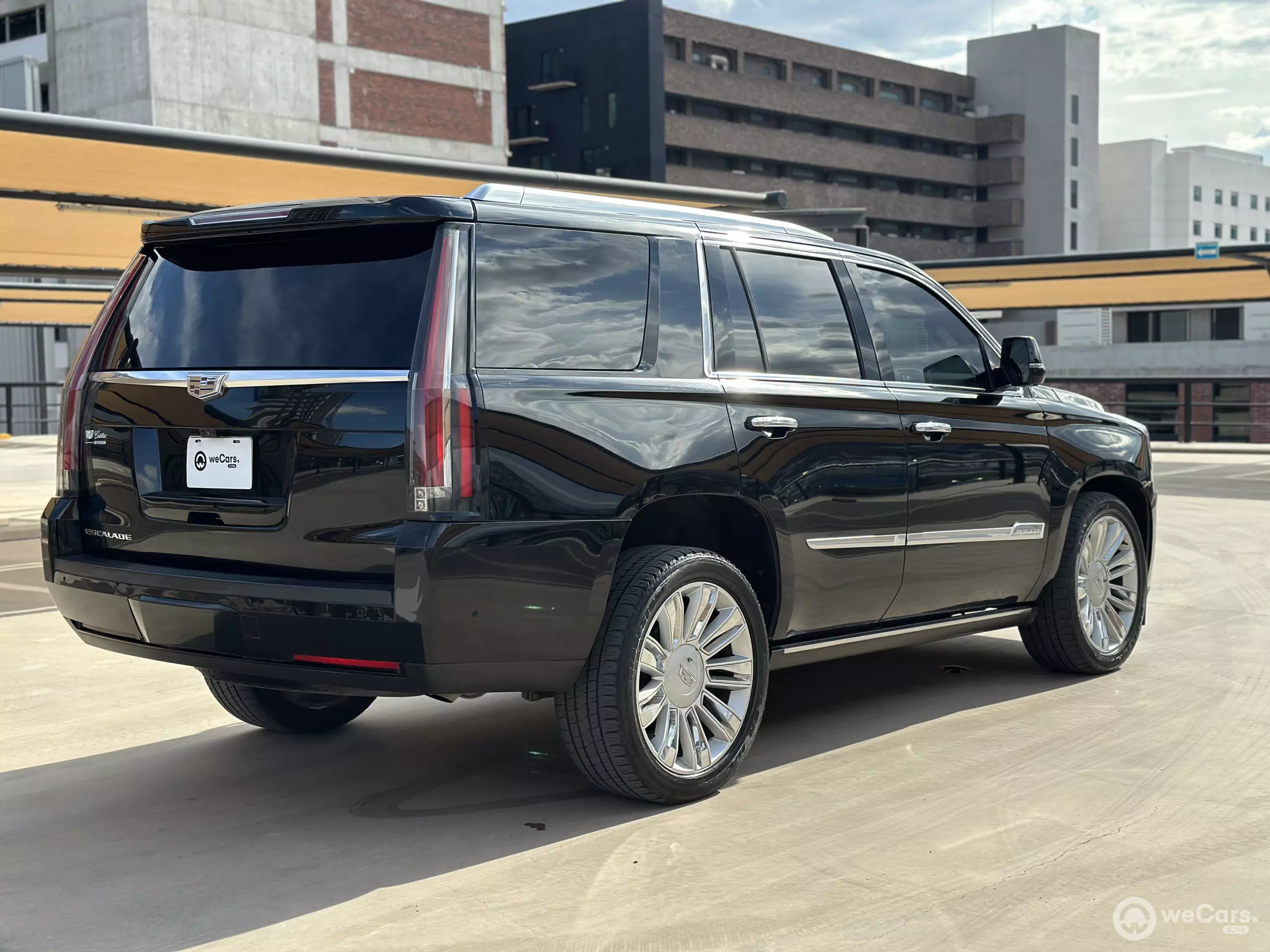 Cadillac Escalade VUD