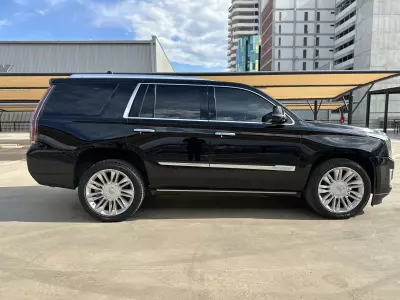 Cadillac Escalade VUD 2018