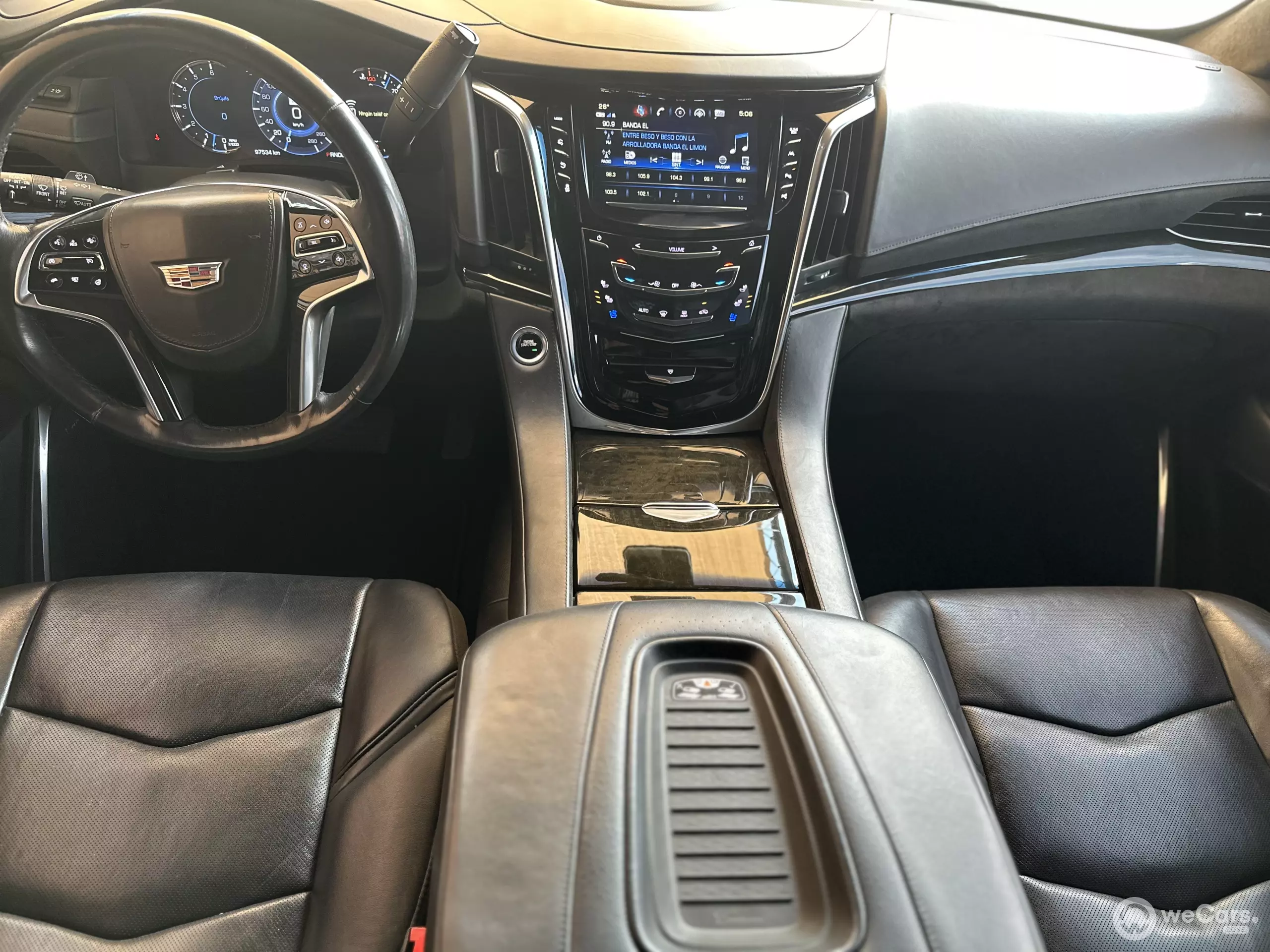 Cadillac Escalade VUD