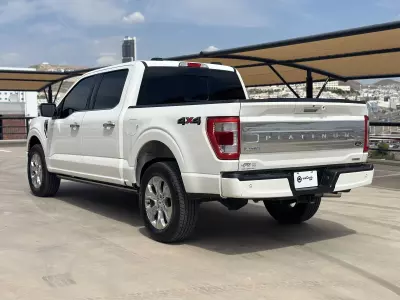 Ford Lobo Pick-Up 2023