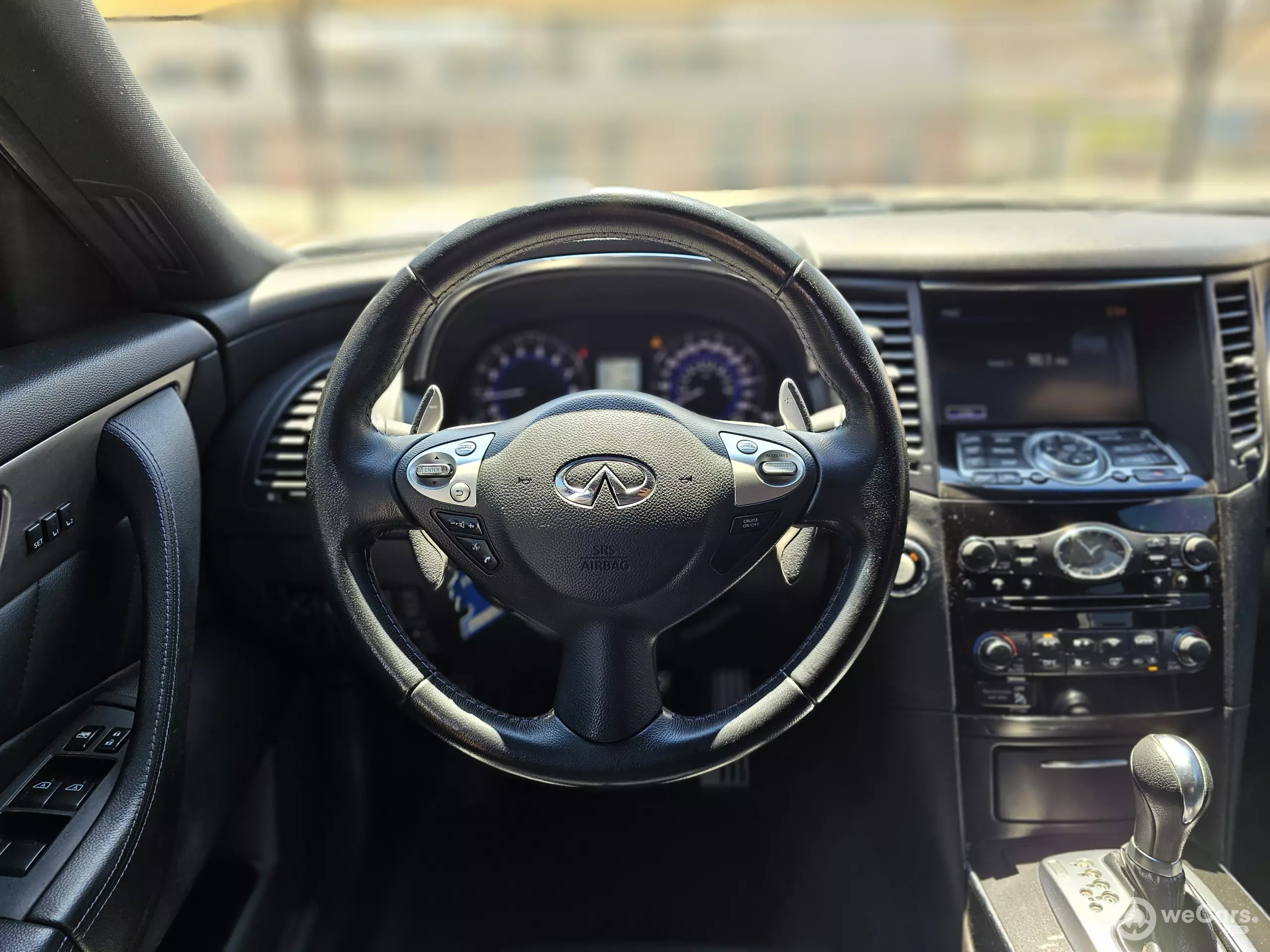 Infiniti QX70 VUD 4x4