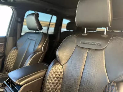 Jeep Grand Cherokee VUD 2022