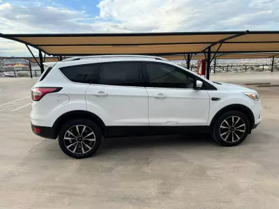 Ford Escape VUD 2017