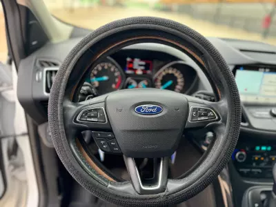 Ford Escape VUD 2017