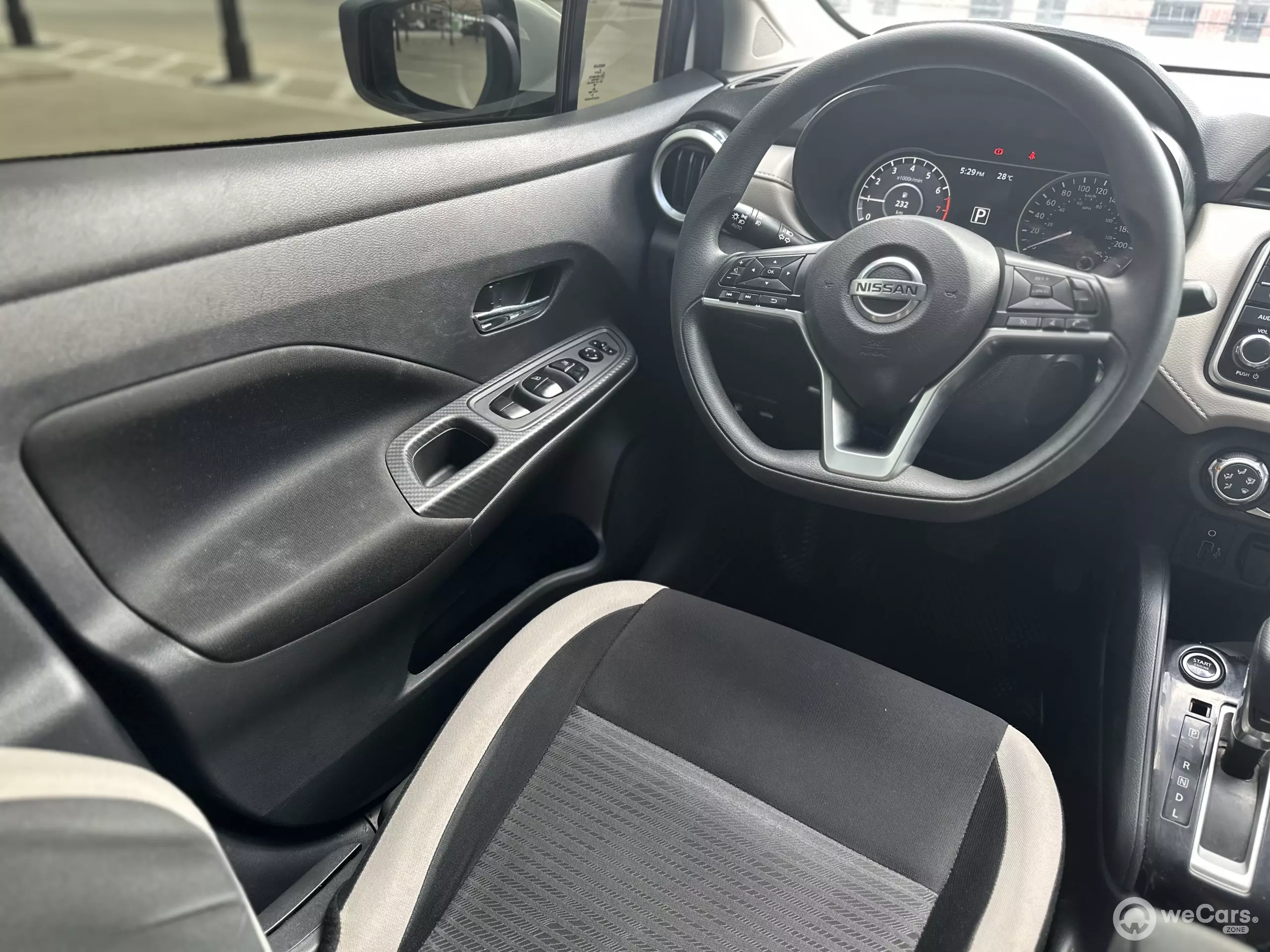 Nissan Versa