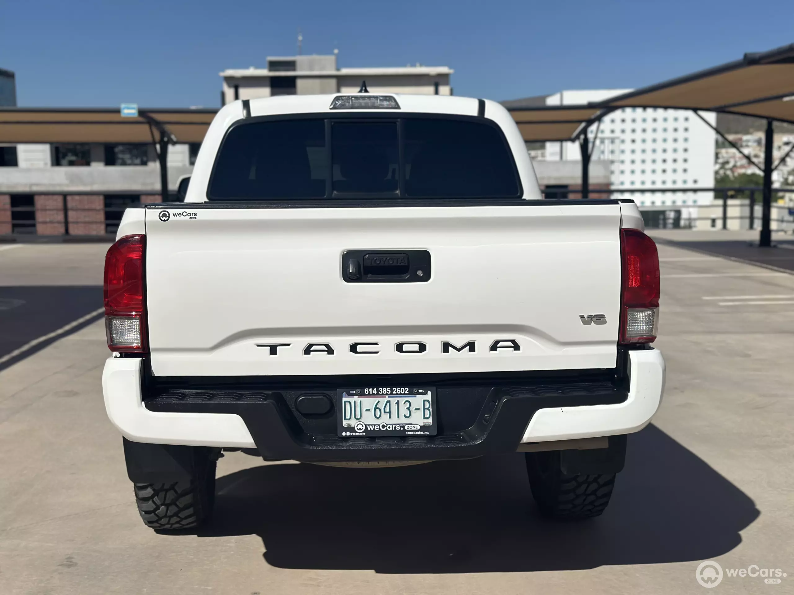 Toyota Tacoma Pick-Up