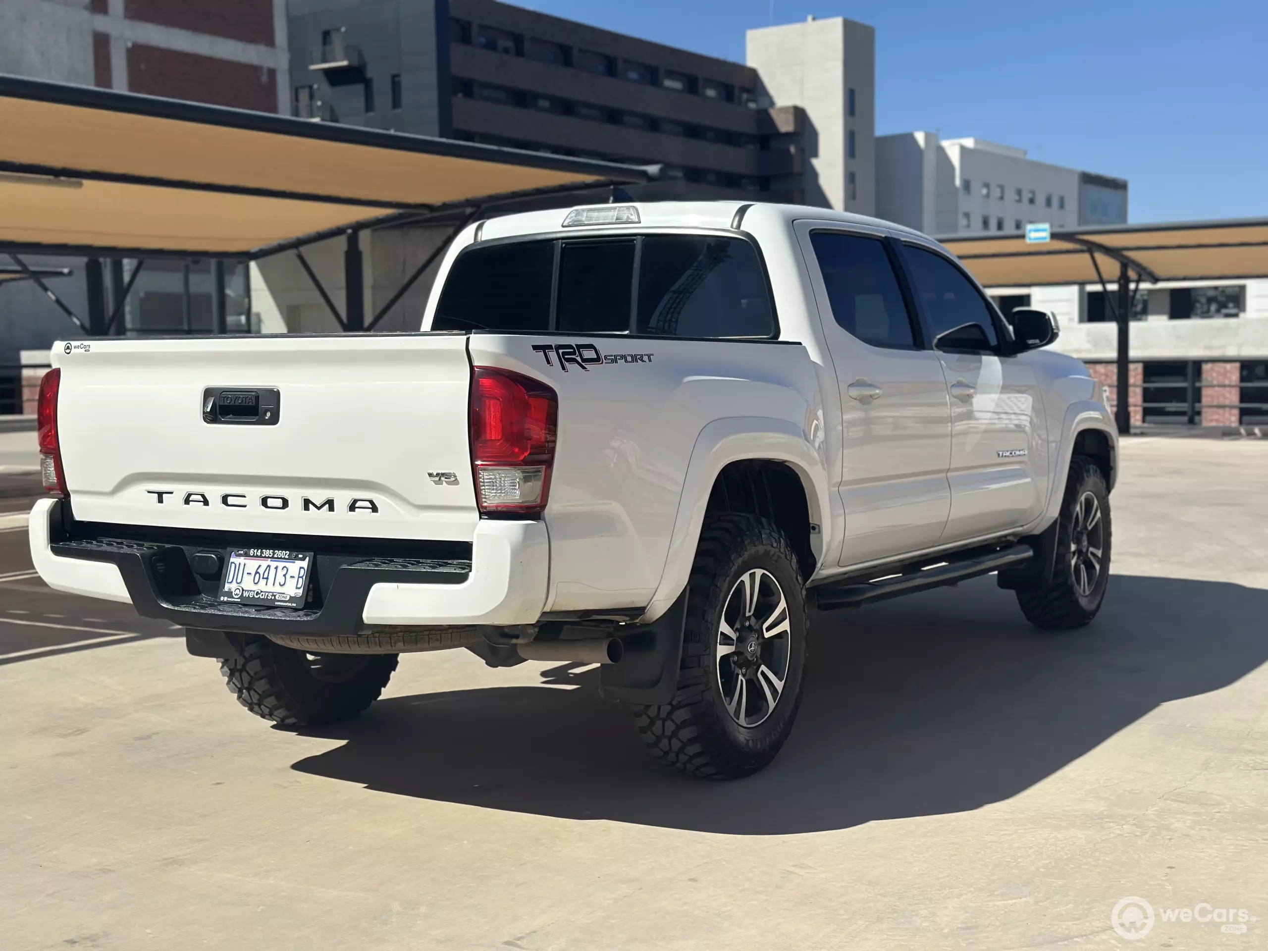 Toyota Tacoma Pick-Up