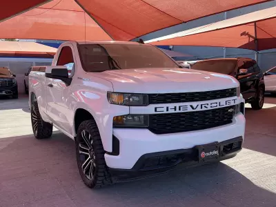 Chevrolet Silverado Pick-Up 2020