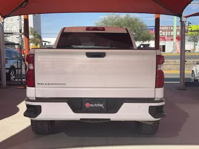 Chevrolet Silverado Pick-Up 2020