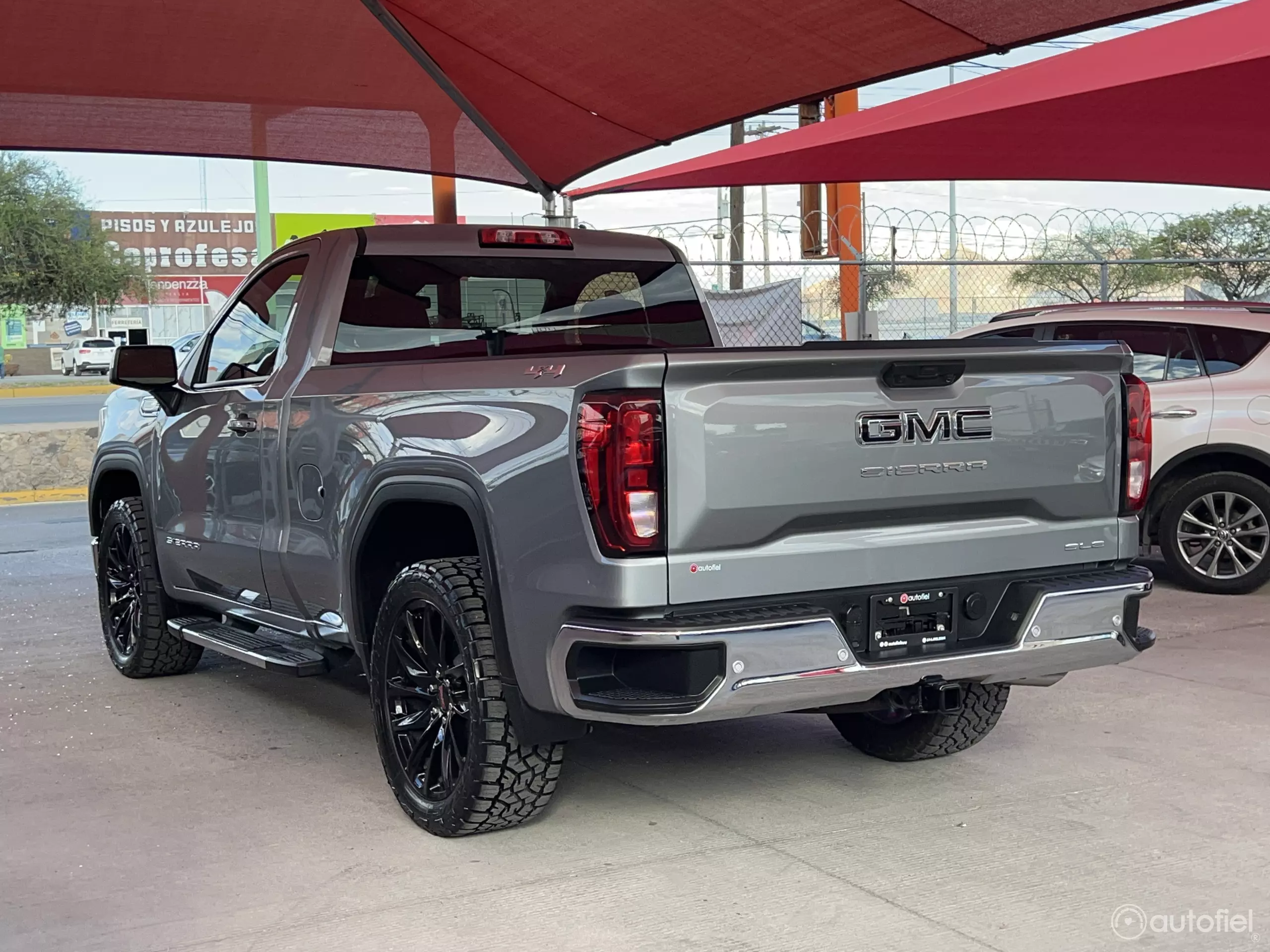 GMC Sierra Pick-Up 4x4