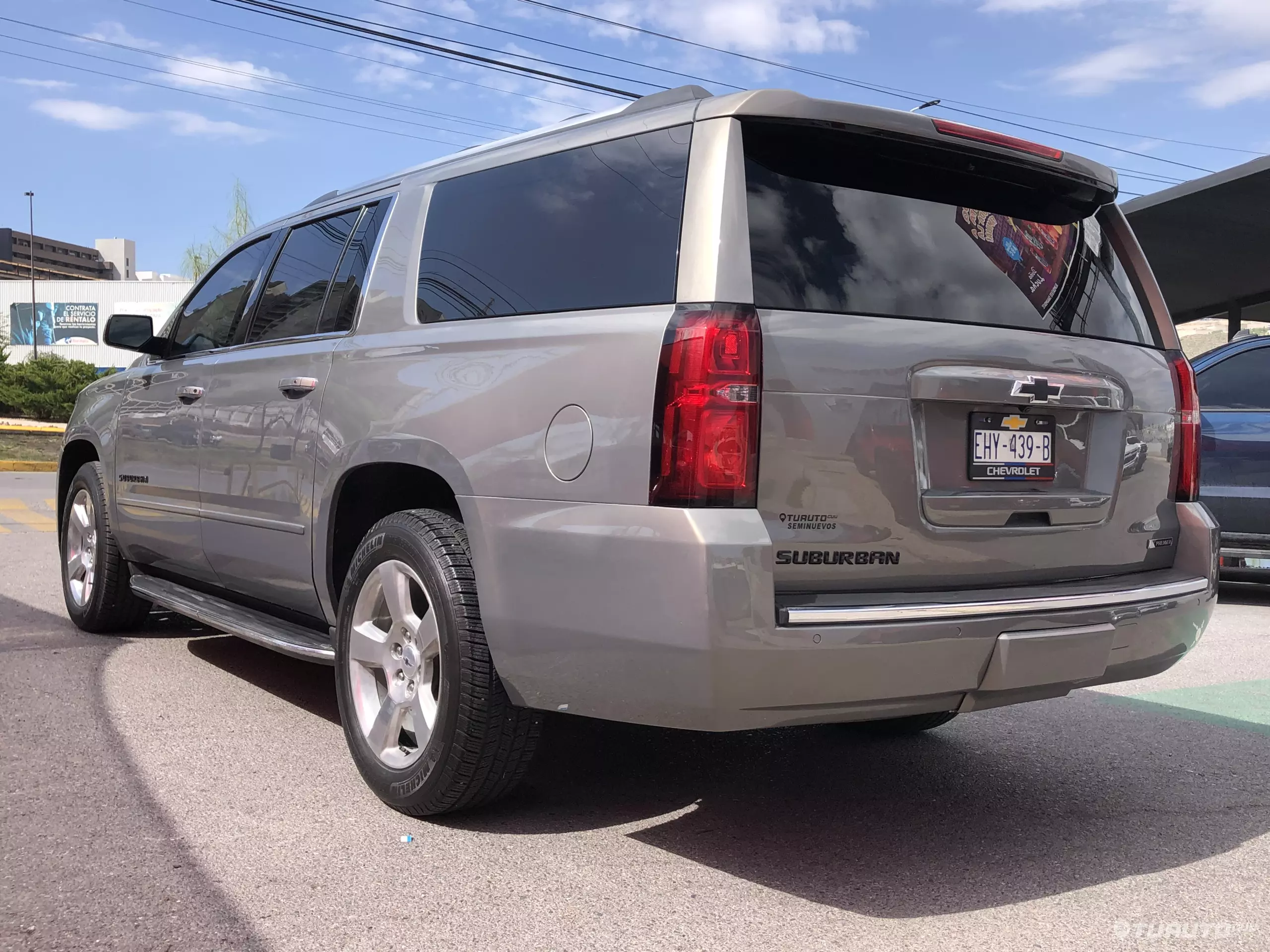 Chevrolet Suburban VUD