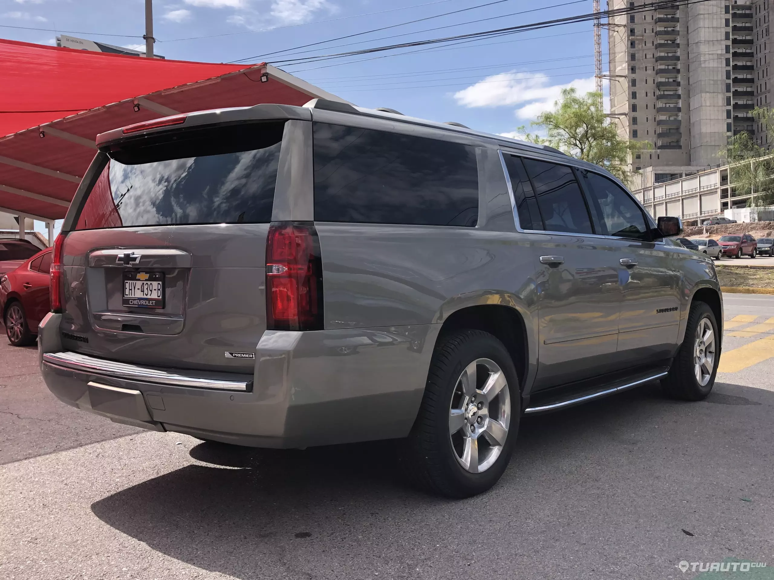 Chevrolet Suburban VUD