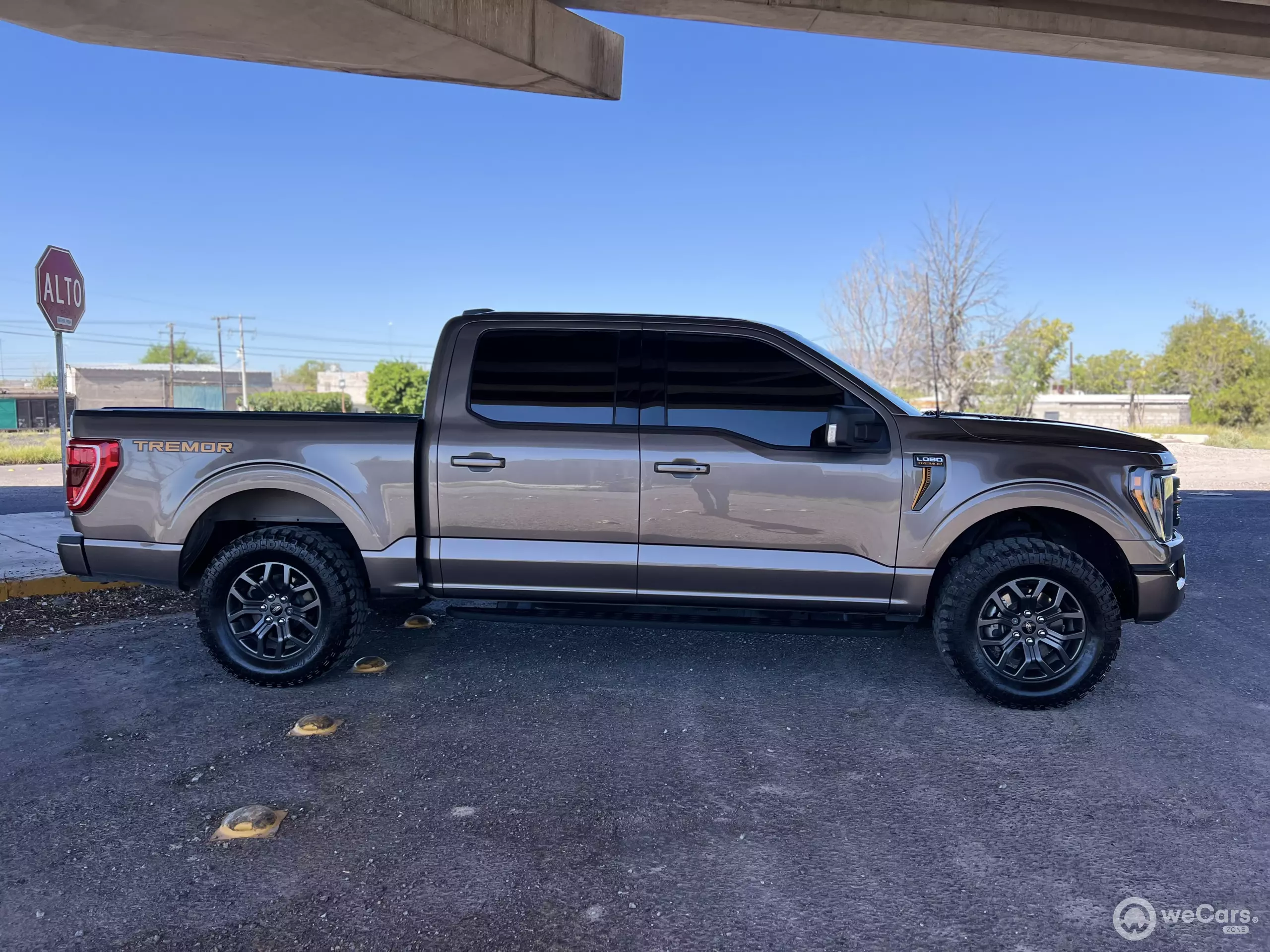 Ford Lobo Pick-Up