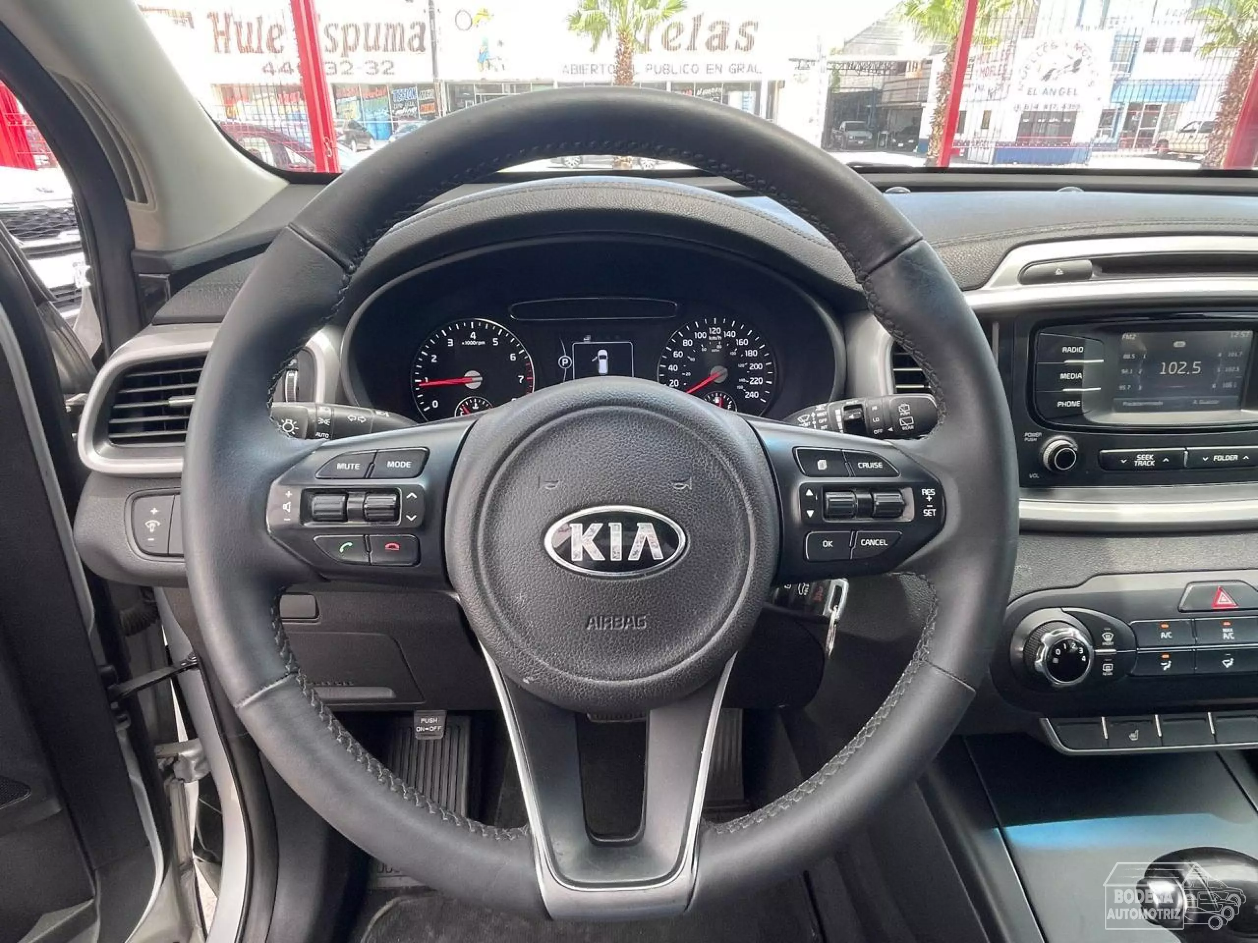 Kia Sorento VUD