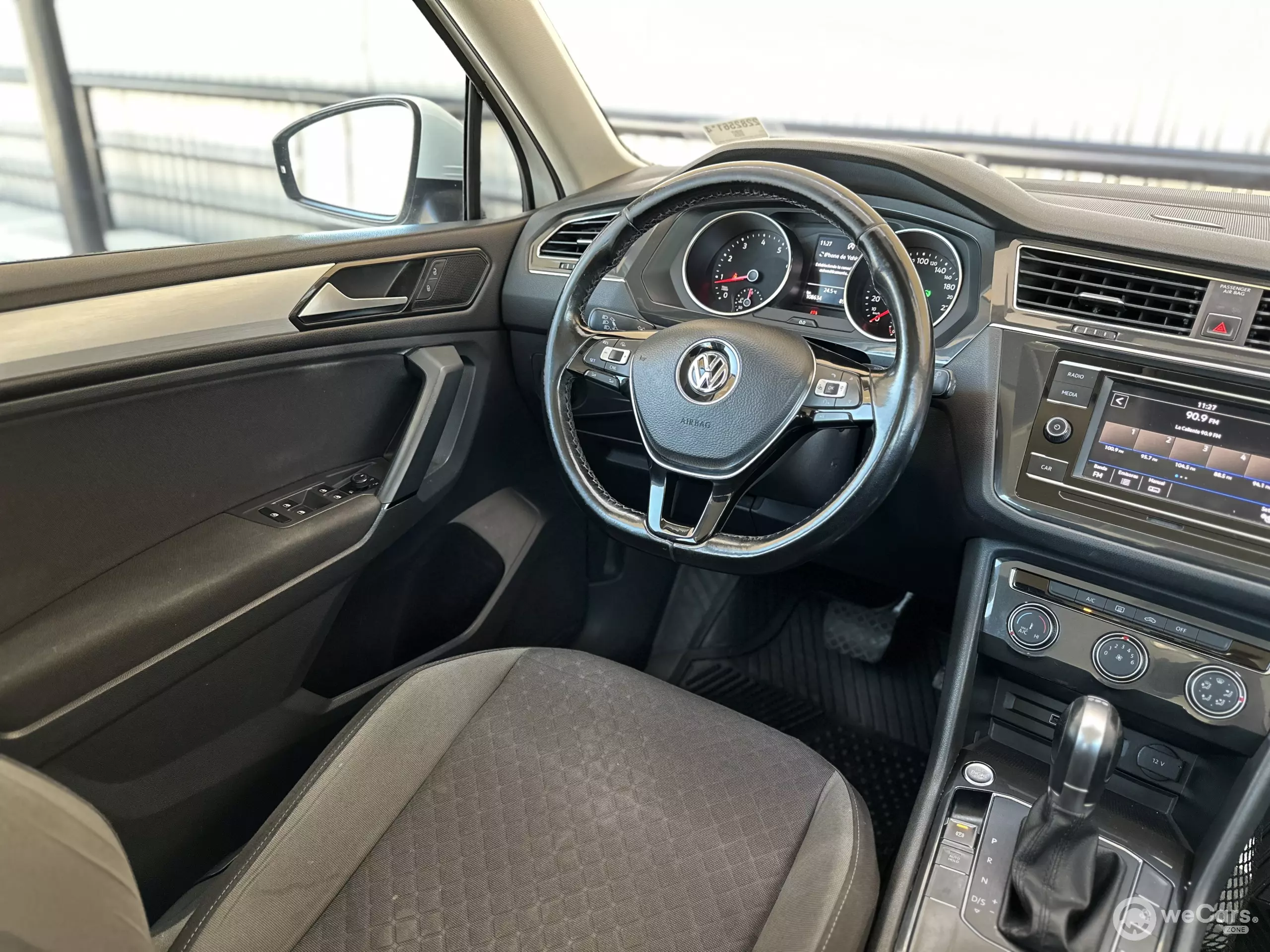 Volkswagen Tiguan VUD