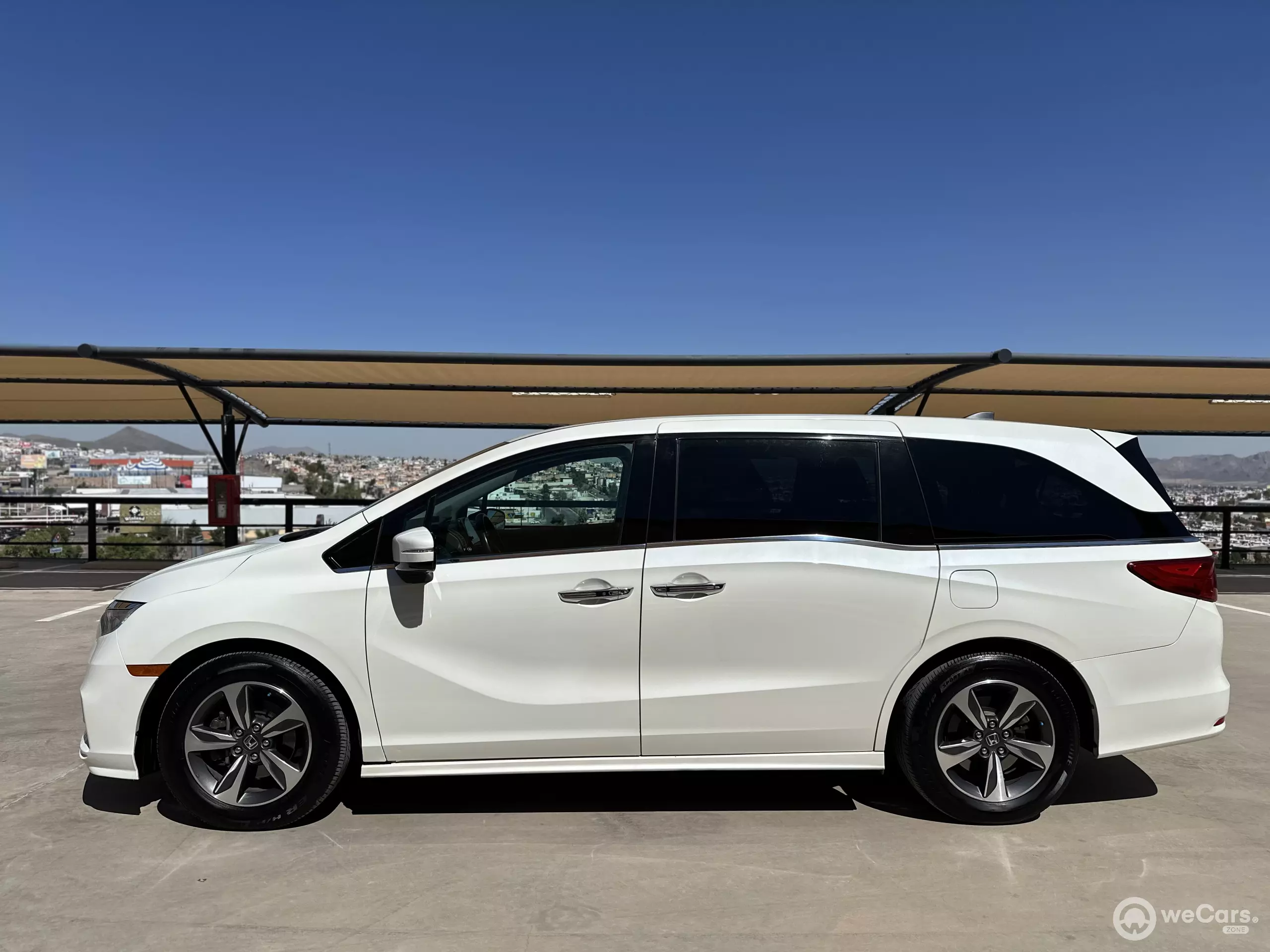 Honda Odyssey Minivan