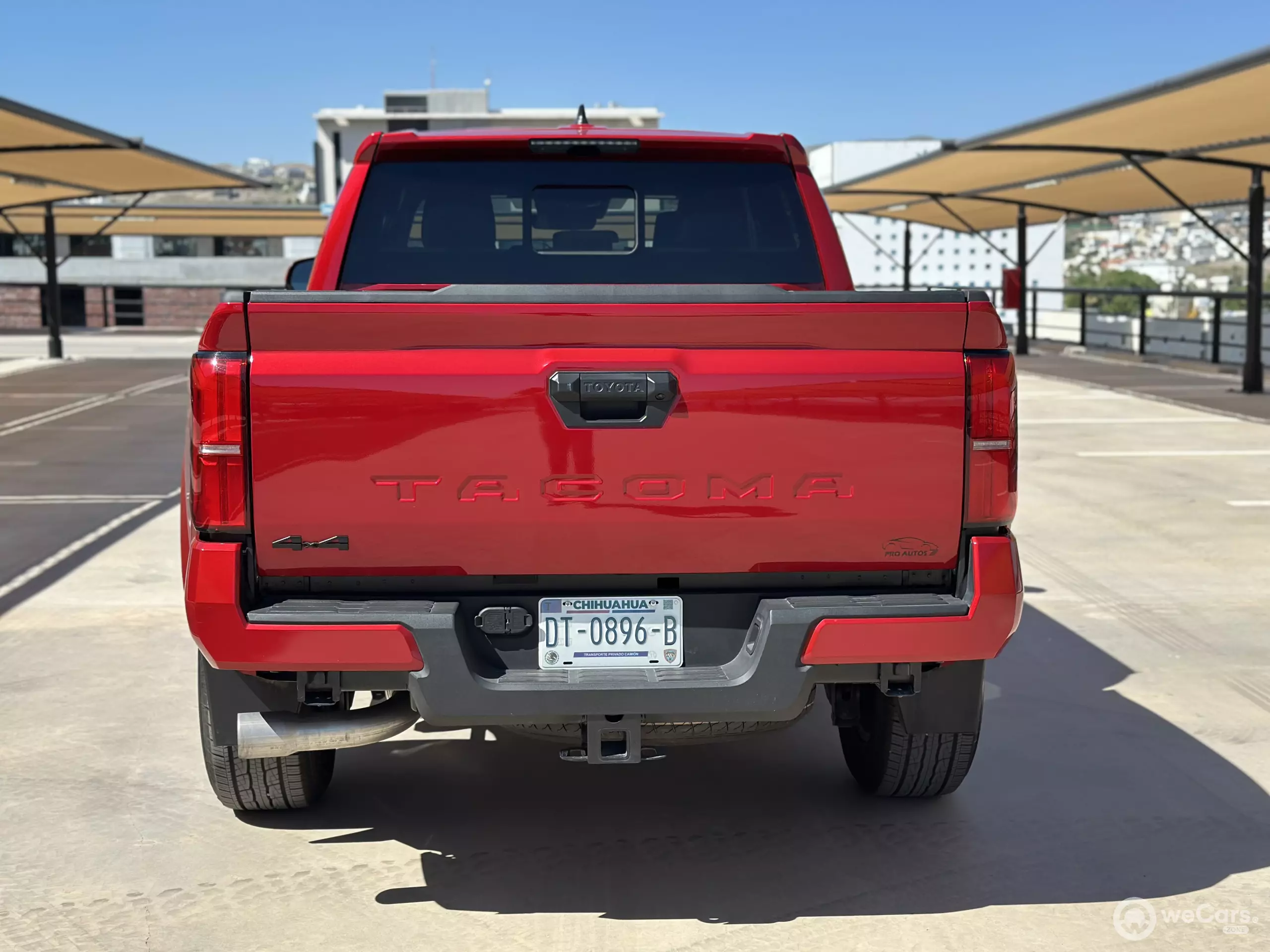 Toyota Tacoma Pick-Up