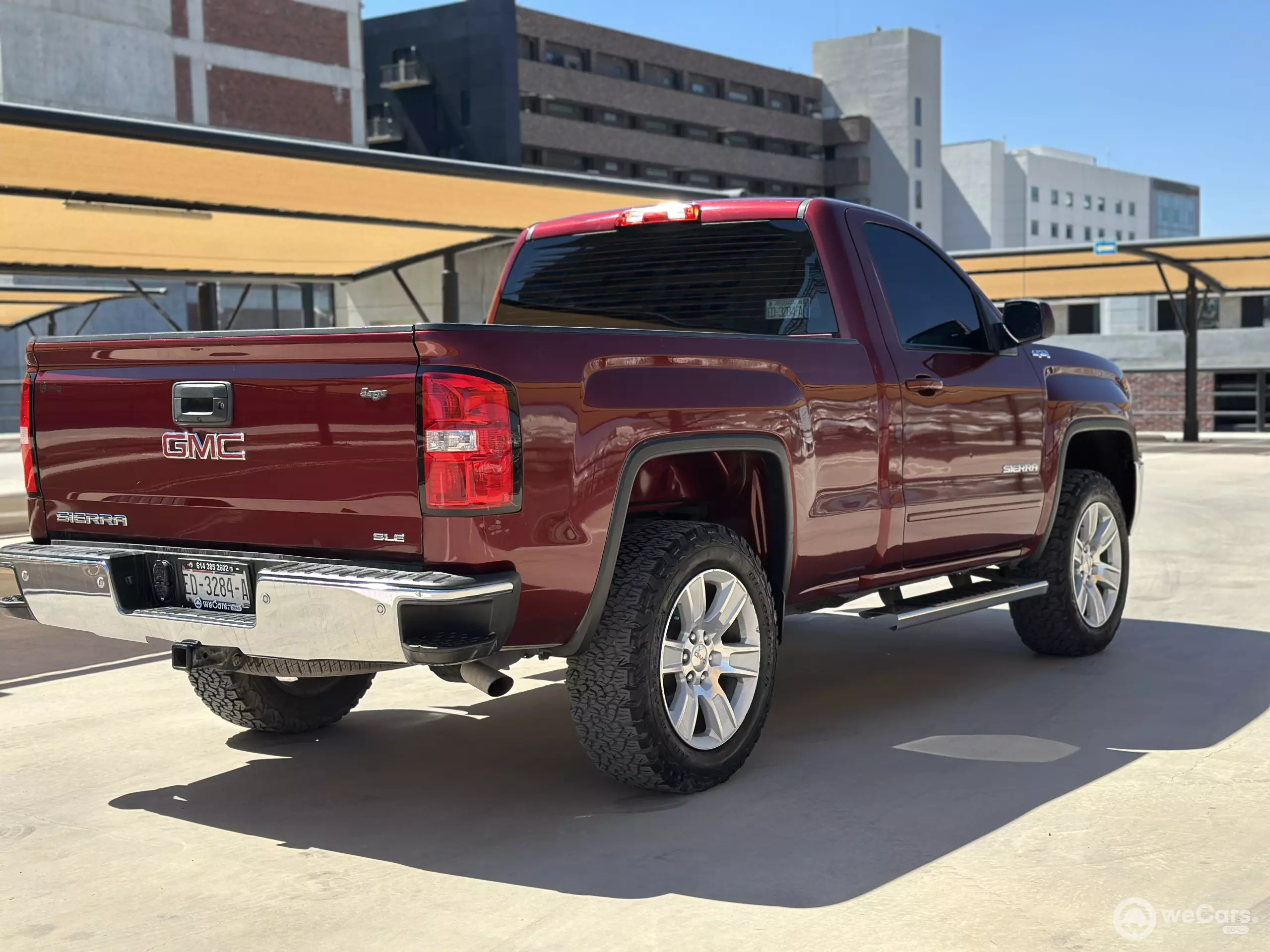 GMC Sierra Pick-Up